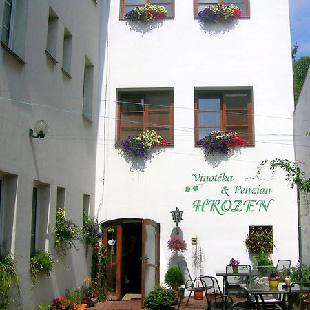 Penzion A Vinoteka Hrozen Kroměříž Buitenkant foto